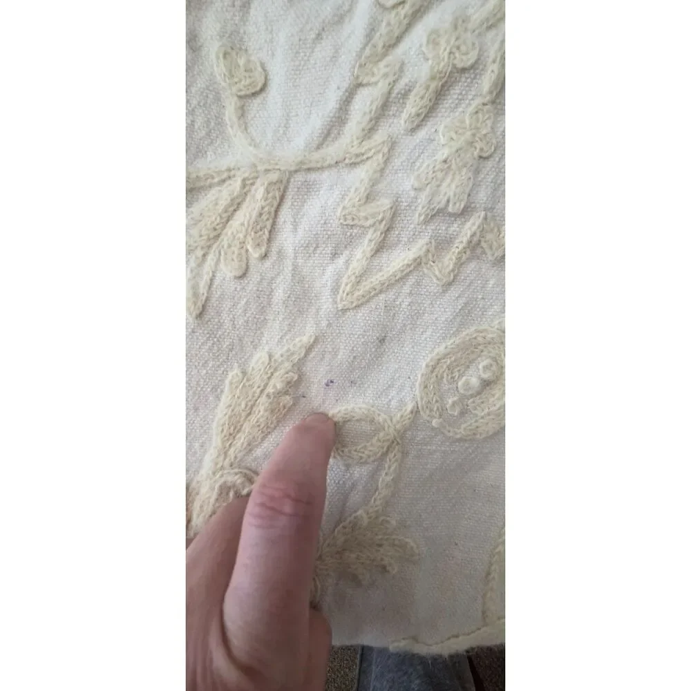 B. Altman & Co VTG Crewel Coverlet Full Bedspread Cotton Cream Chain Stitch